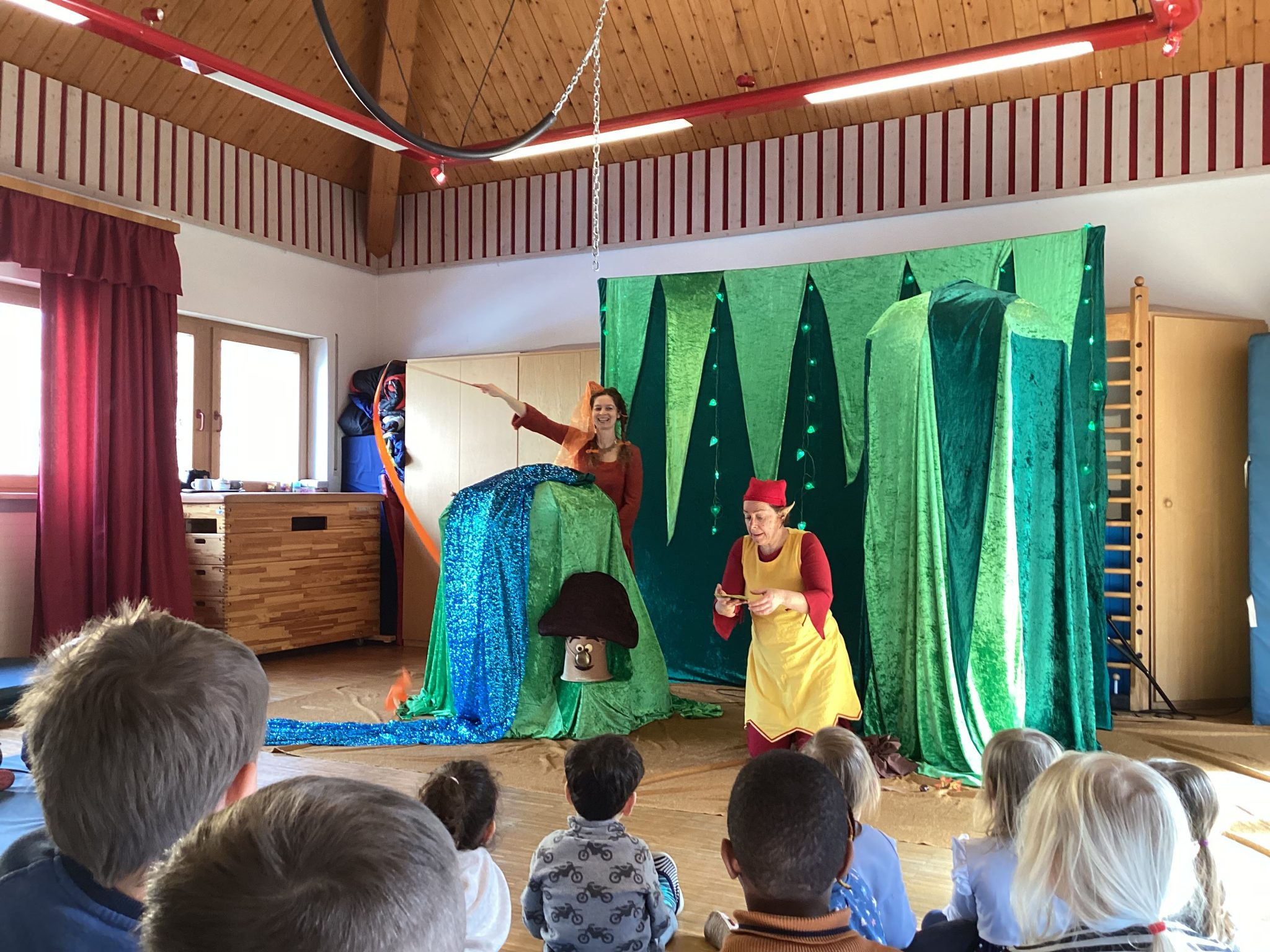 Das Theater im Kindergarten St. Martin Katholischer Kindergarten St